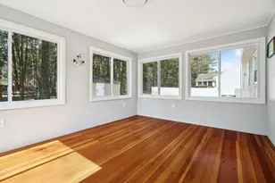 10 Hampton Dr, Nashua, NH 03063 - Photo 17