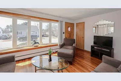 155 Woodbine Avenue, Manchester, NH 03109 - Photo 11