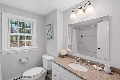 8 Oakdale Avenue, Nashua, NH 03062 - Photo 19