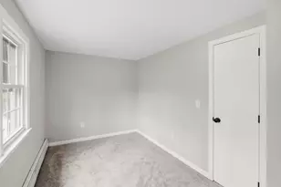 8 Oakdale Ave, Nashua, NH 03062 - Photo 17