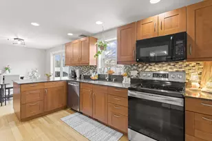 3 Kendall Pond Rd, Derry, NH 03038 - Photo 17