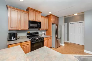 16 Pond Rd, Raymond, NH 03077 - Photo 7