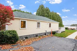 38 Lake Shore Dr, Moultonborough, NH 03254 - Photo 7