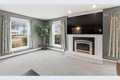 147 Leewood Street, Manchester, NH 03103 - Photo 9