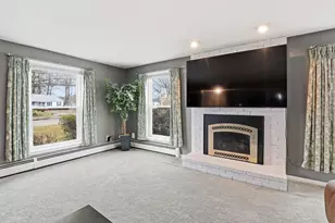 147 Leewood St, Manchester, NH 03103 - Photo 9