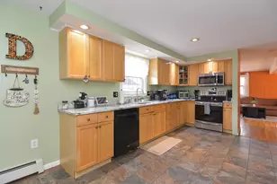40 Barkland Dr, Derry, NH 03038 - Photo 3