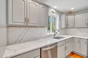 8 Stonewall Way, Newmarket, NH 03857 - Photo 17