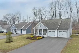 34 Three Ponds Dr, Brentwood, NH 03833 - Photo 3