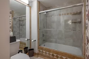 300 River Rd, Manchester, NH 03104 - Photo 31