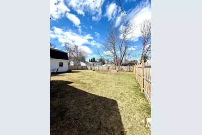 12 Lawn Avenue, Rochester, NH 03867 - Photo 27