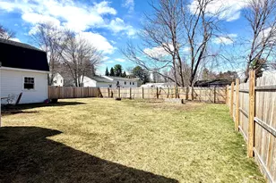 12 Lawn Ave, Rochester, NH 03867 - Photo 27