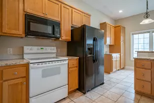 69 Patterson St, Manchester, NH 03102 - Photo 21