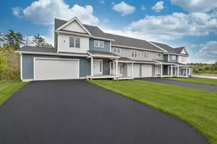 71 Crestview Wy, Raymond, NH 03077 - Photo 3