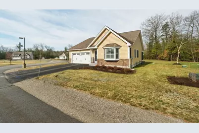 11 Castle Court, Kingston, NH 03848 - Photo 3