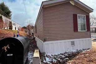 6 Hilltop Manor Mobile Home Park, Littleton, NH 03561 - Photo 29