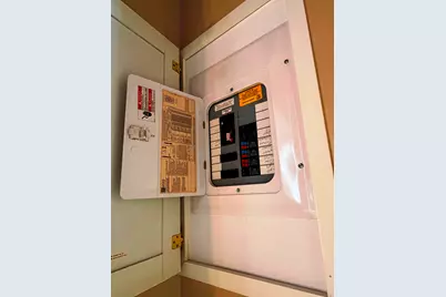 6 Hilltop Manor Mobile Home Park, Littleton, NH 03561 - Photo 27