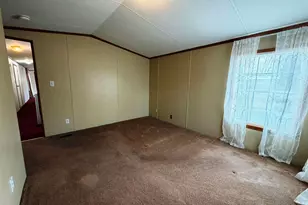 6 Hilltop Manor Mobile Home Park, Littleton, NH 03561 - Photo 25