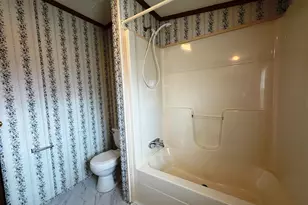 6 Hilltop Manor Mobile Home Park, Littleton, NH 03561 - Photo 21