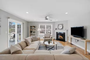 9 Redwood Rd, Pelham, NH 03076 - Photo 3