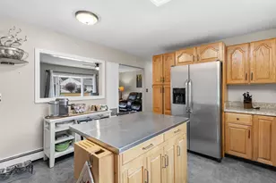 39 Ann Ave, Manchester, NH 03102 - Photo 11