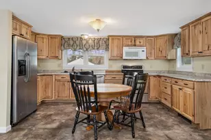 45 Lafayette St, Laconia, NH 03246 - Photo 9