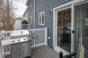 13 Sapphire Ln, Nashua, NH 03064 - Photo 5