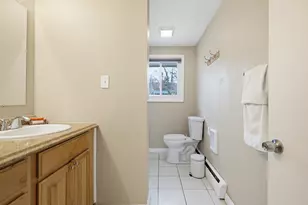 10 Weymouth Dr, Nashua, NH 03062 - Photo 35