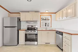 5 R Arrow Dr, Salem, NH 03079 - Photo 15