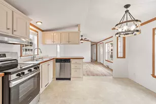 5 R Arrow Dr, Salem, NH 03079 - Photo 13