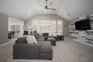 64 Cottage Rd, Kensington, NH 03833 - Photo 9