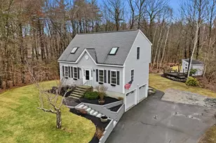 41 Drew Woods Dr, Derry, NH 03038 - Photo 3