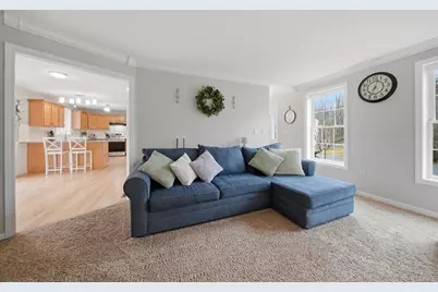 41 Drew Woods Drive, Derry, NH 03038 - Photo 7