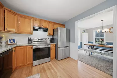 41 Drew Woods Drive, Derry, NH 03038 - Photo 15