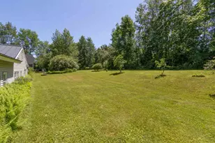 3 Skidoo Ln, Deerfield, NH 03037 - Photo 9