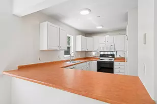 18 Linden Dr, Lebanon, NH 03784 - Photo 9