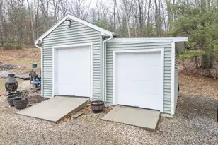 136 Wyndridge Cir, Pelham, NH 03076 - Photo 7