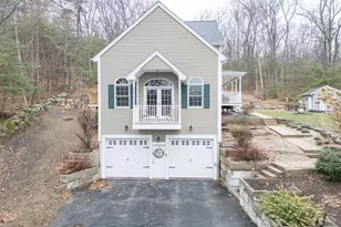 136 Wyndridge Cir, Pelham, NH 03076 - Photo 5