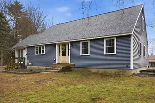 15 Henderson Rd, Gilford, NH 03249 - Photo 3
