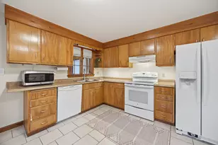 15 Henderson Rd, Gilford, NH 03249 - Photo 13