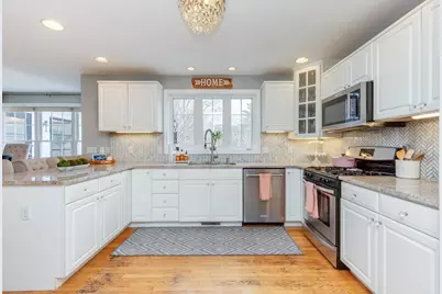 36 Hawk Drive, Salem, NH 03079 - Photo 17