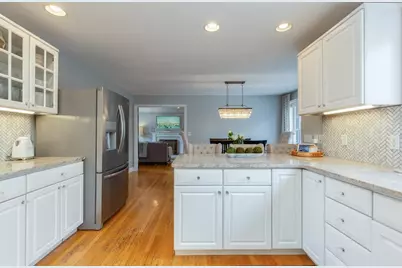 36 Hawk Drive, Salem, NH 03079 - Photo 15