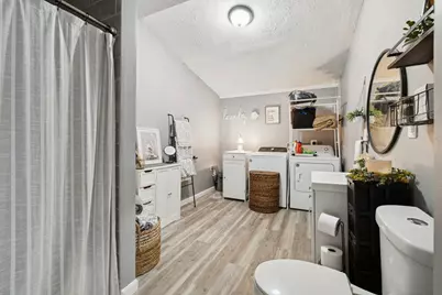 377 Smyth Road, Manchester, NH 03104 - Photo 19