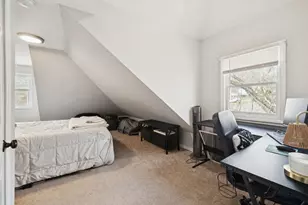 377 Smyth Rd, Manchester, NH 03104 - Photo 27