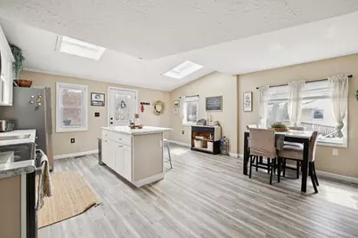 377 Smyth Road, Manchester, NH 03104 - Photo 13