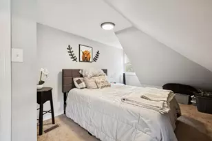 377 Smyth Rd, Manchester, NH 03104 - Photo 25