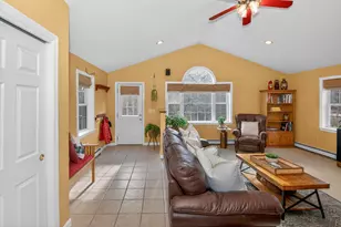 2 Joslin Rd, Amherst, NH 03031 - Photo 7