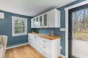 14 Schaefer Cir, Hudson, NH 03051 - Photo 11