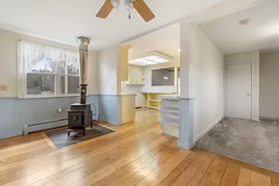 39 Rolfe St, Concord, NH 03303 - Photo 11