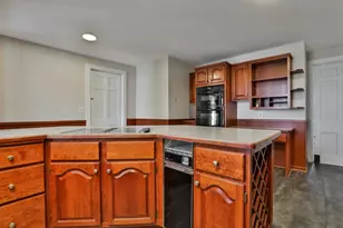 73 Berkeley St, Nashua, NH 03064 - Photo 33