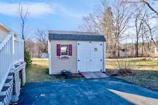 17 Winter St, Salem, NH 03079 - Photo 5